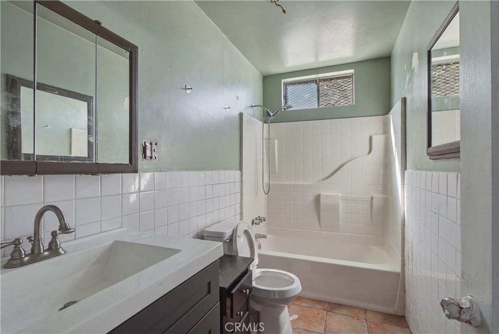 337 N Occidental Property Photo 12