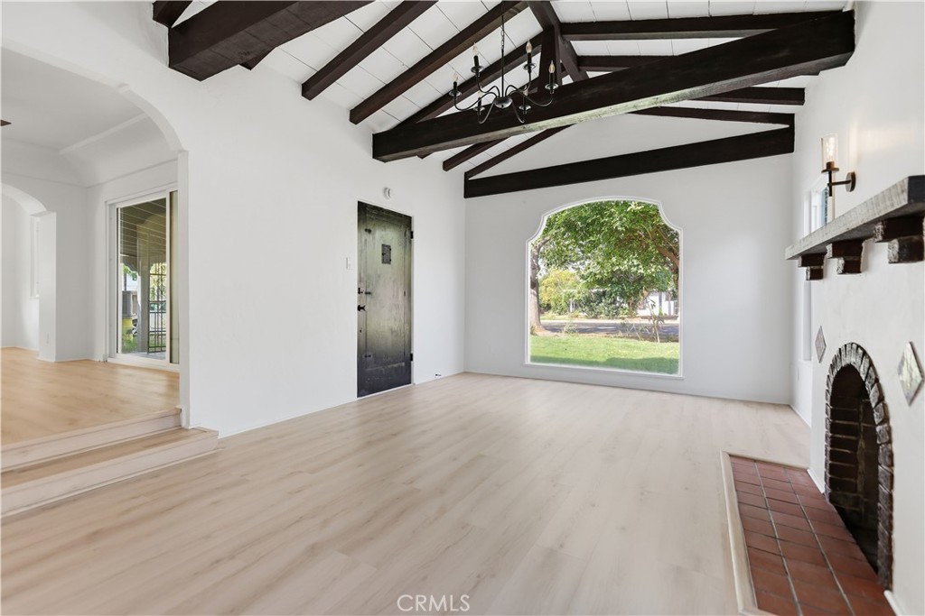 2831 N E Street Property Photo 10