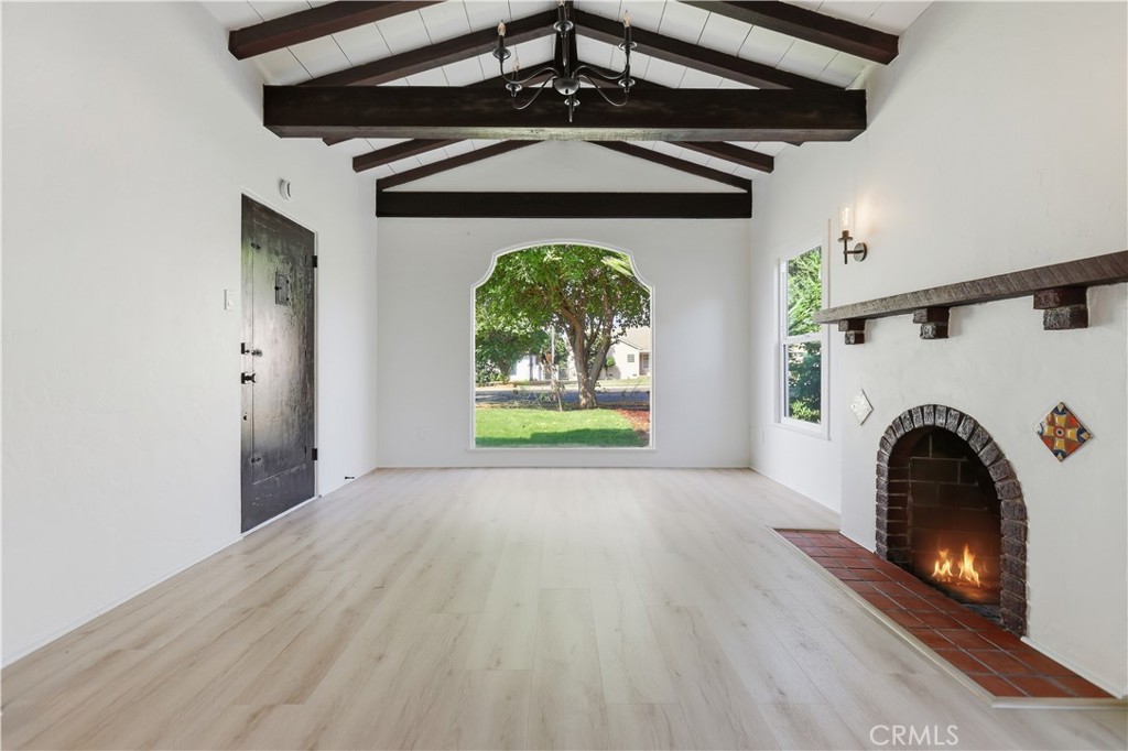 2831 N E Street Property Photo 13