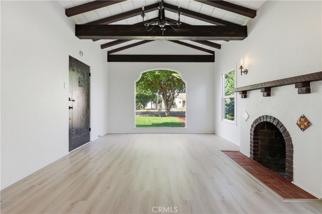 2831 N E Street Property Photo 14