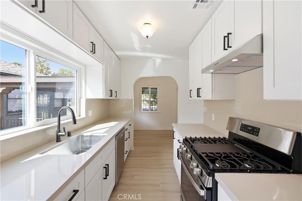 2831 N E Street Property Photo 22