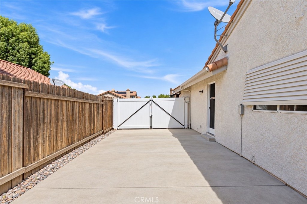 2691 Alne Drive Property Photo 5