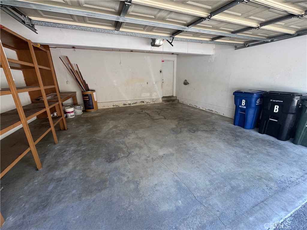 430 Golden Springs Drive B Property Photo 12