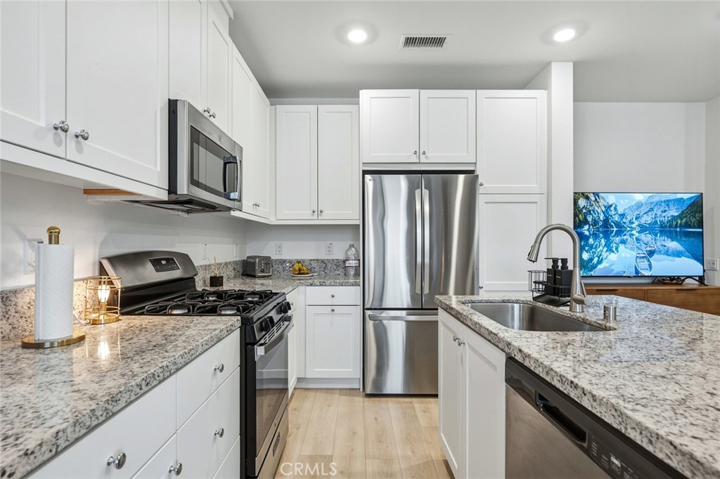 960 N Tangent Privado 303 Property Photo 8