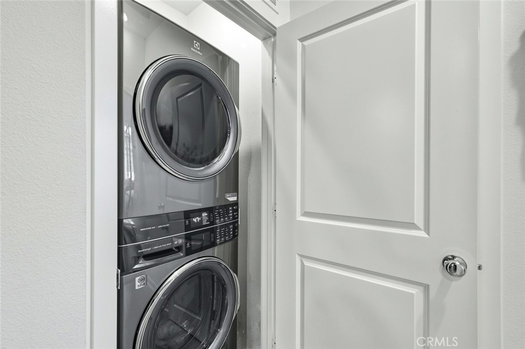 960 N Tangent Privado 303 Property Photo 15