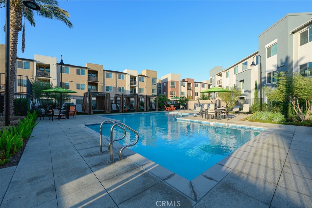 960 N Tangent Privado 303 Property Photo 23