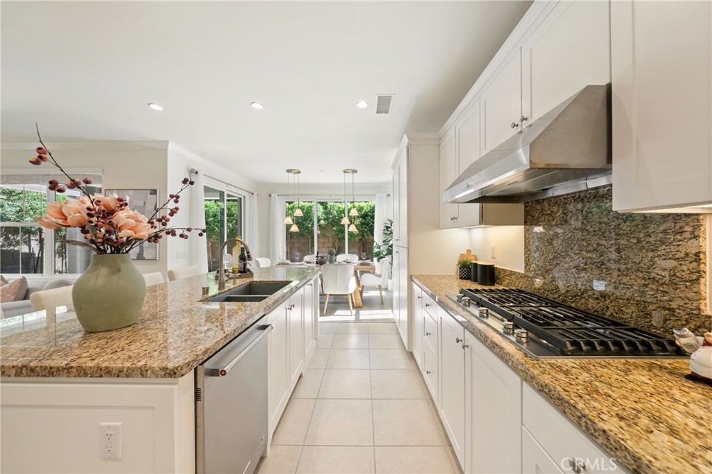 116 Mistletoe Property Photo 8