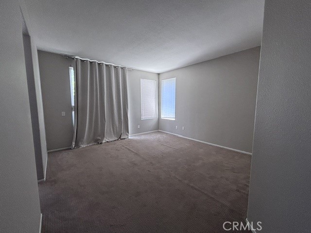 27450 Fallbrook Court Property Photo 6
