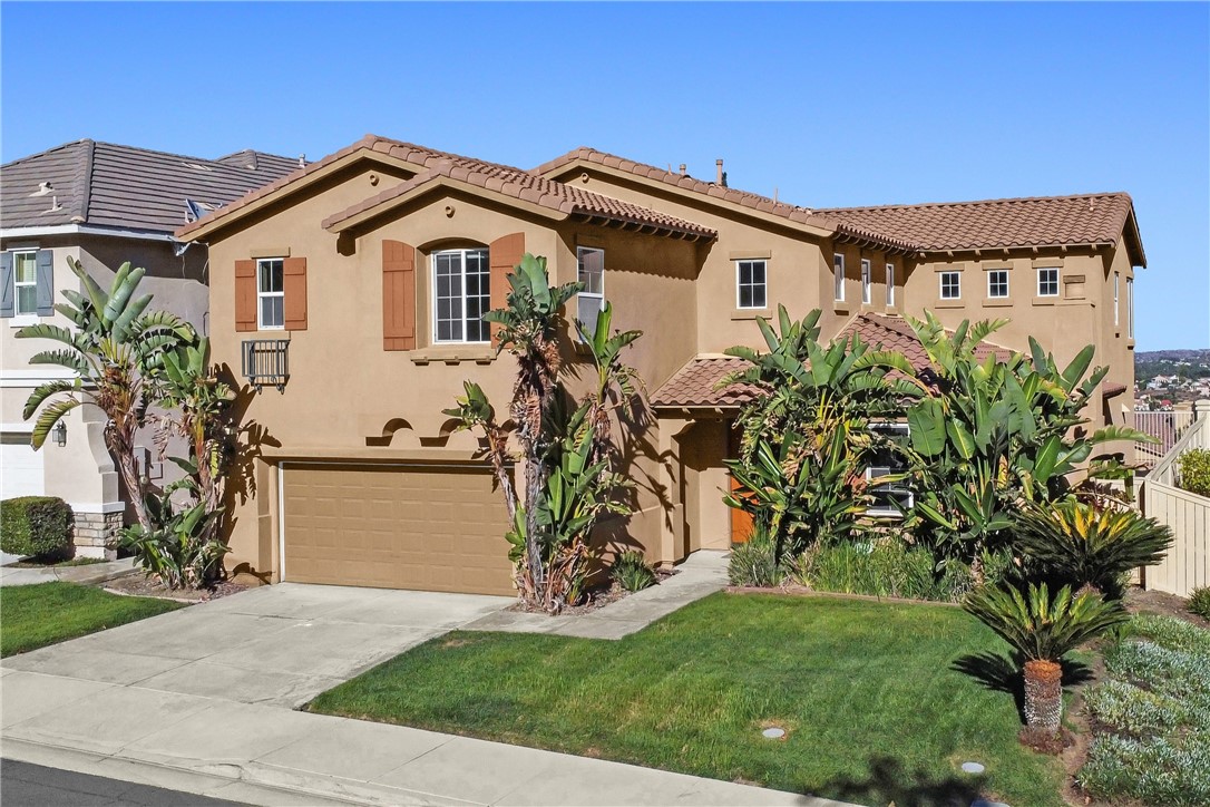 7 Plaza Valenza Property Photo 3