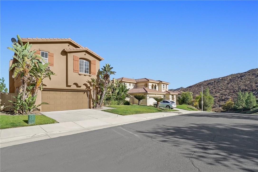 7 Plaza Valenza Property Photo 4
