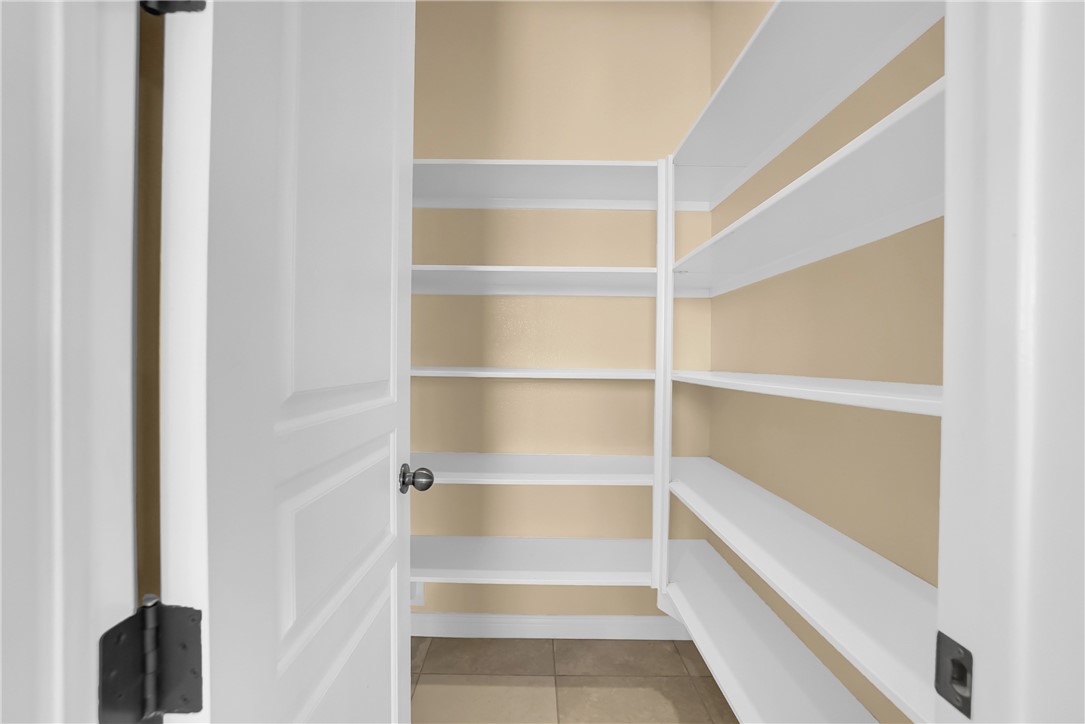 7 Plaza Valenza Property Photo 23