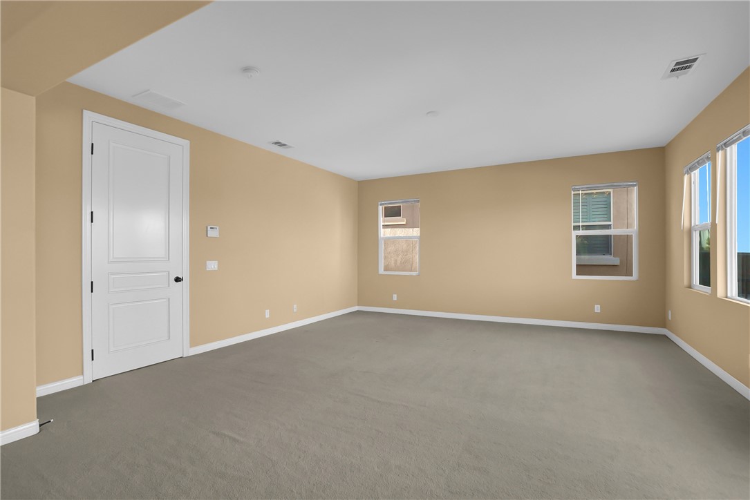 7 Plaza Valenza Property Photo 28