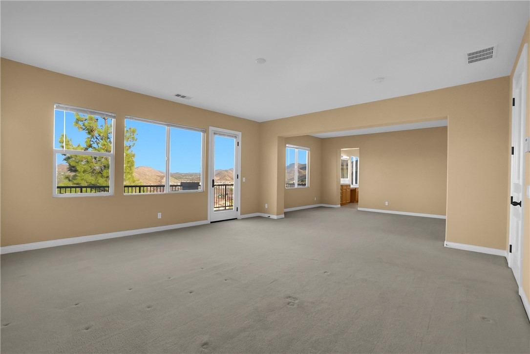 7 Plaza Valenza Property Photo 33