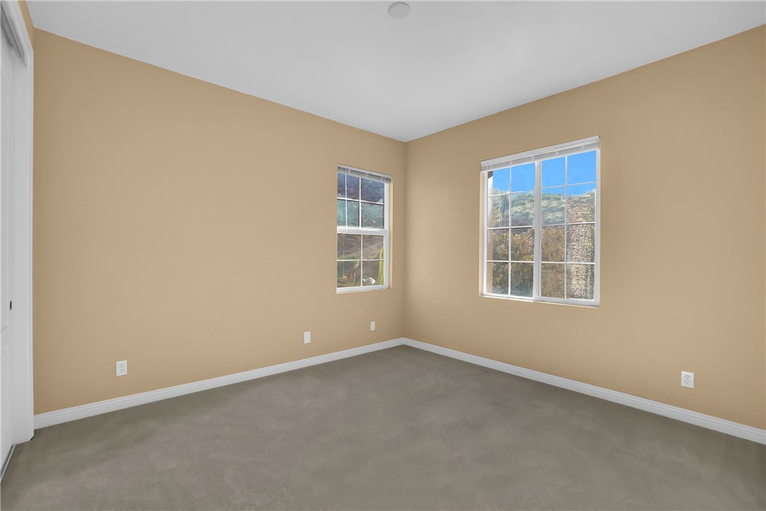 7 Plaza Valenza Property Photo 38