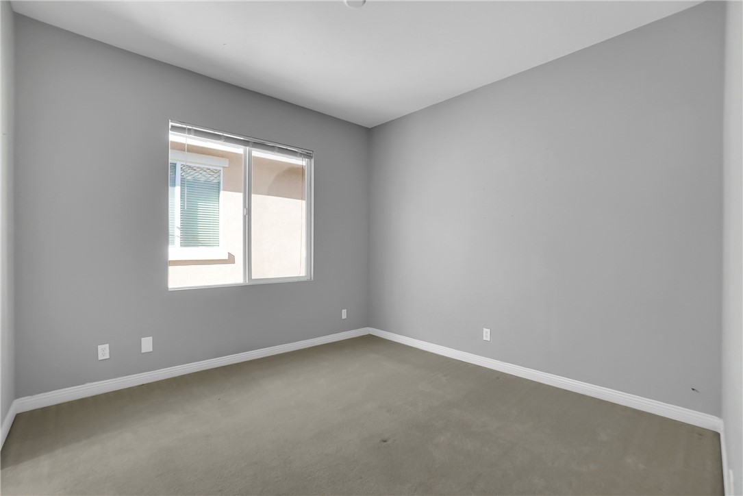 7 Plaza Valenza Property Photo 42