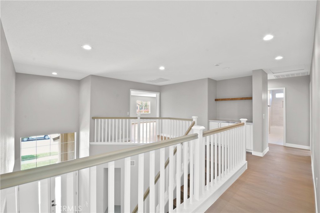 9406 Glenaire Court Property Photo 14