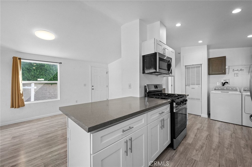 9340 Foothill Boulevard 79 Property Photo 17