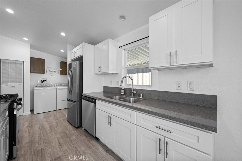 9340 Foothill Boulevard 79 Property Photo 22