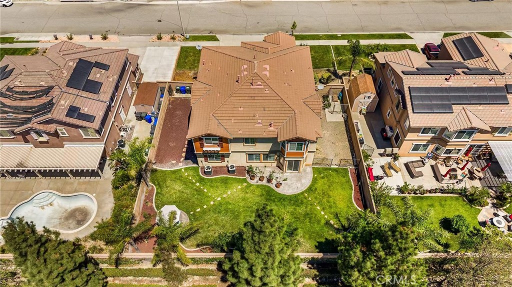 16425 Basswood Property Photo 4