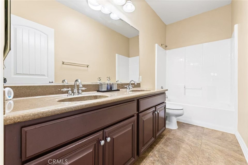 16425 Basswood Property Photo 34
