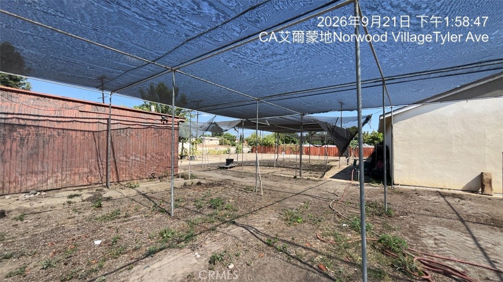 4254 Tyler Property Photo 7