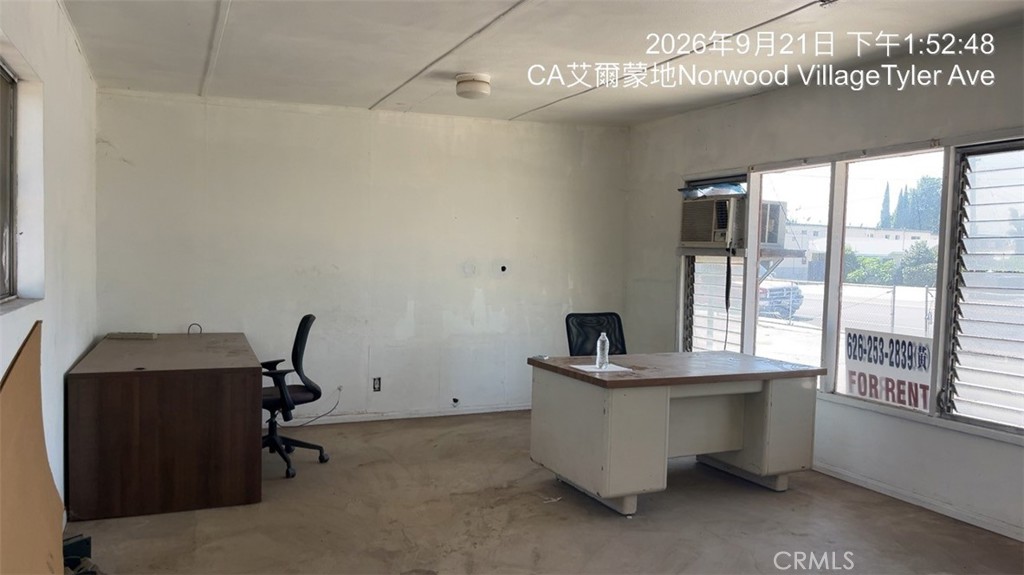 4254 Tyler Property Photo 10