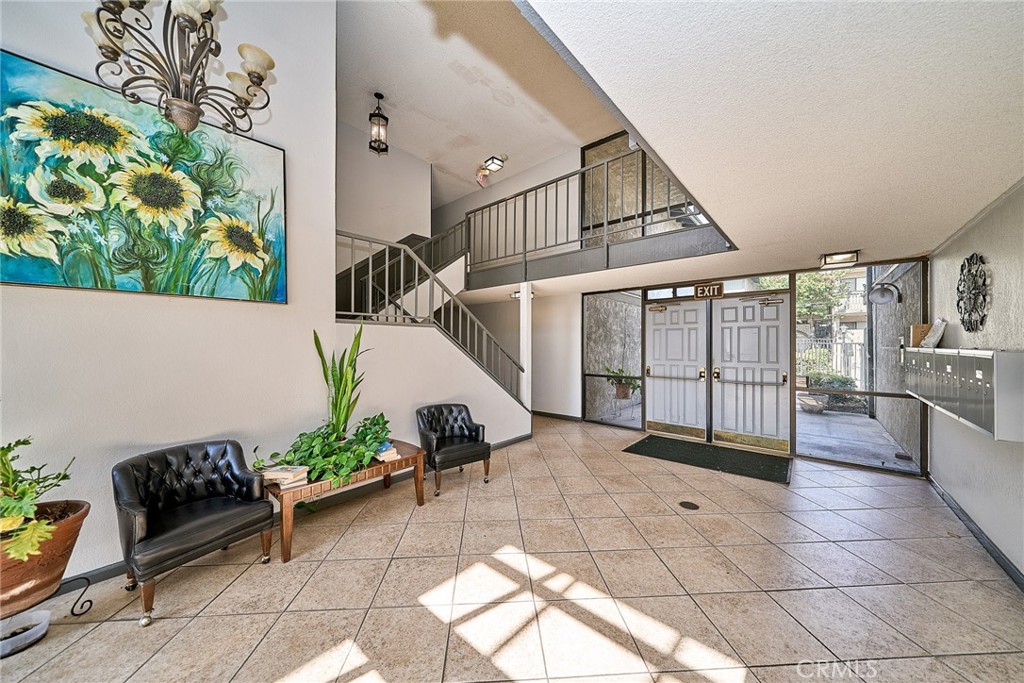 3636 Sumner Avenue 209 Property Photo 4