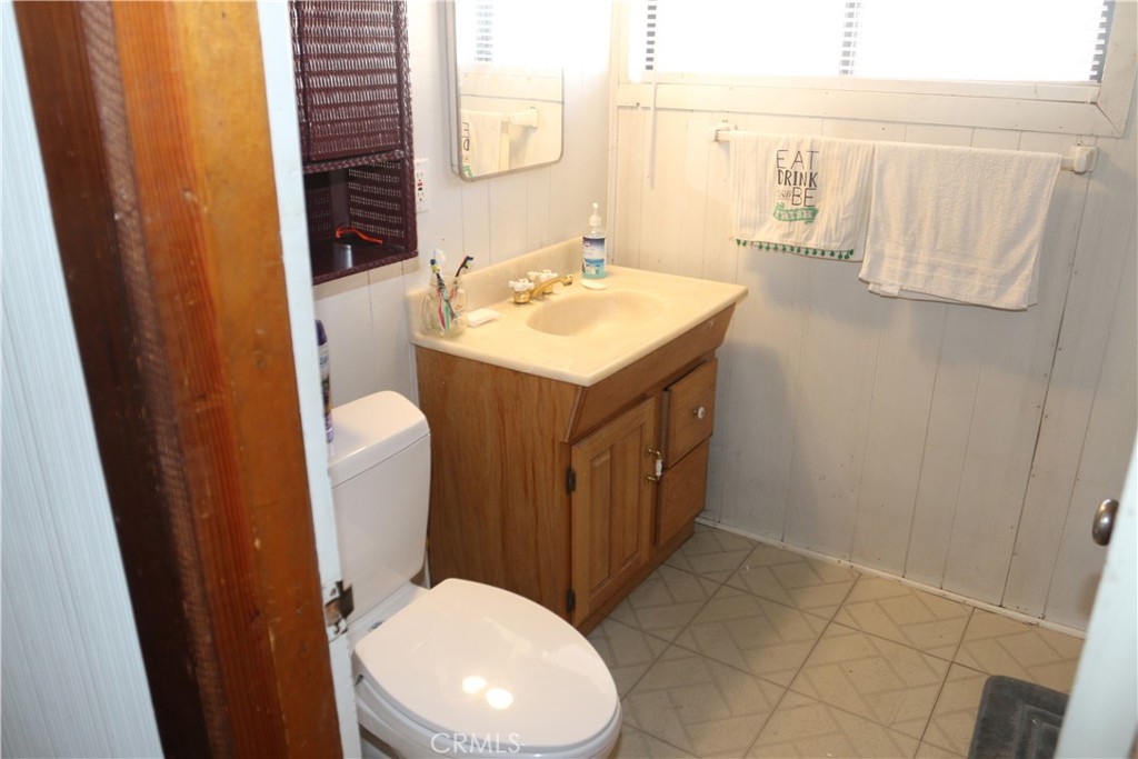 801 Edgemoor Property Photo 17