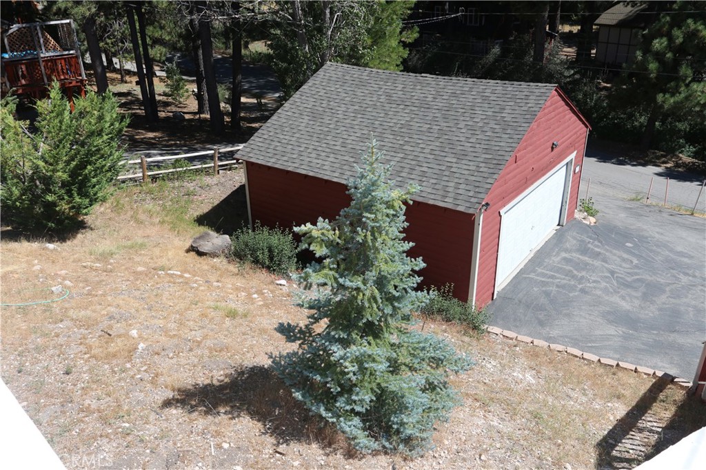 801 Edgemoor Property Photo 21