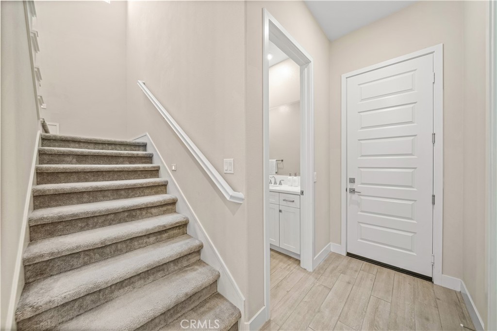 151 Scale Property Photo 24
