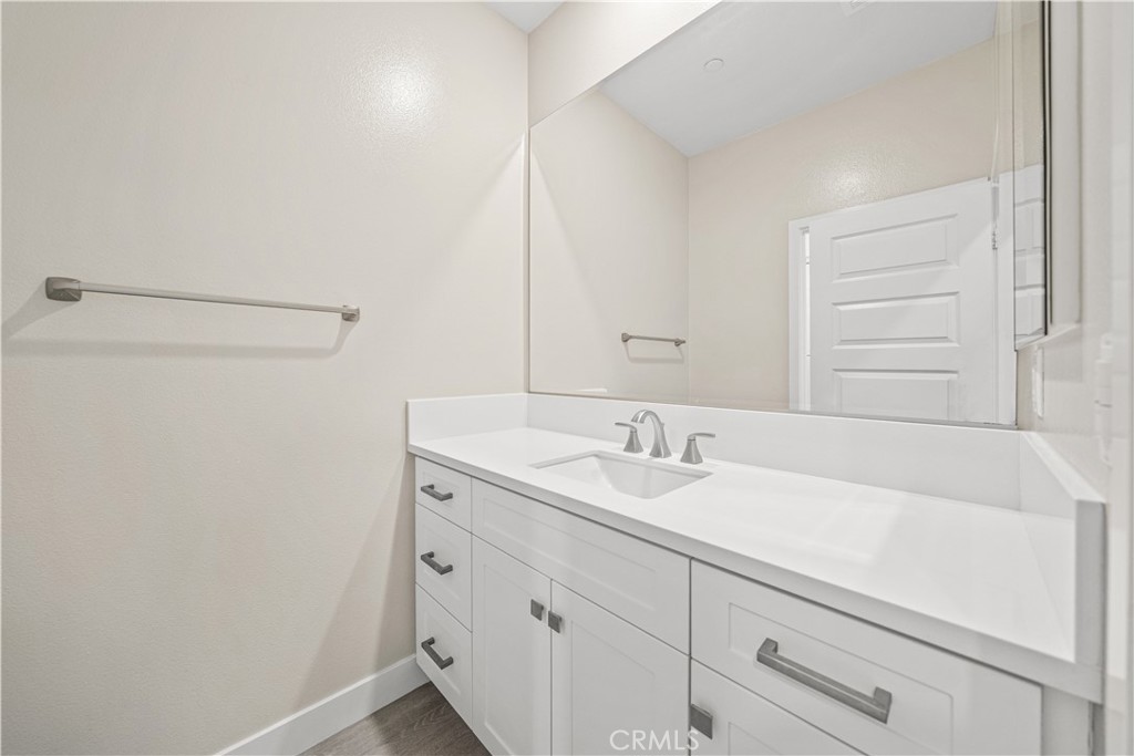 151 Scale Property Photo 29