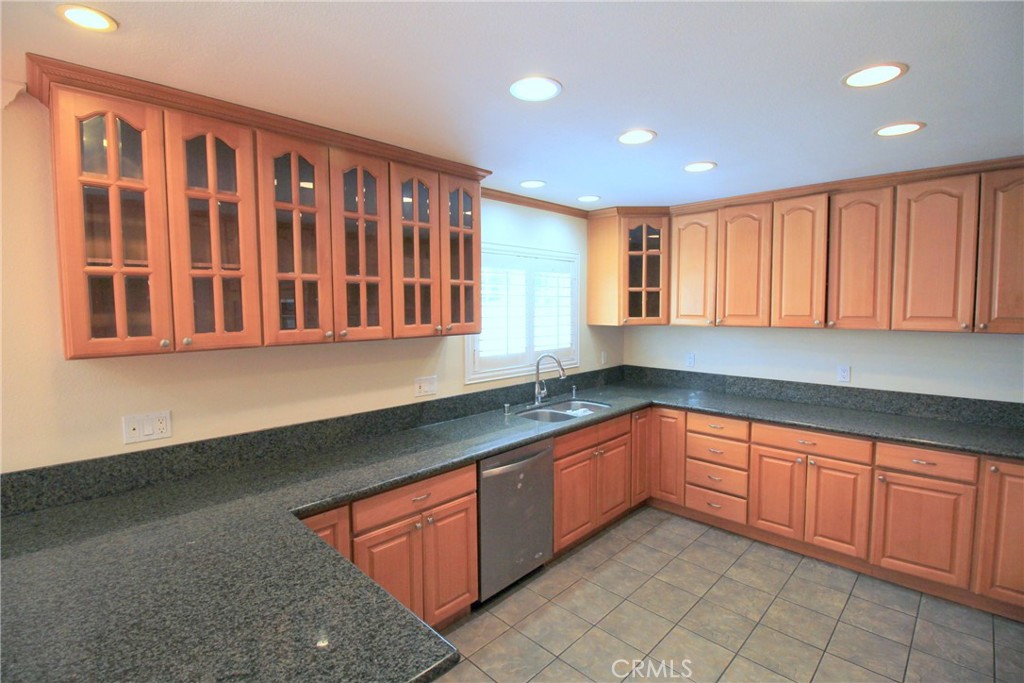 23951 Decorah Road Property Photo 5