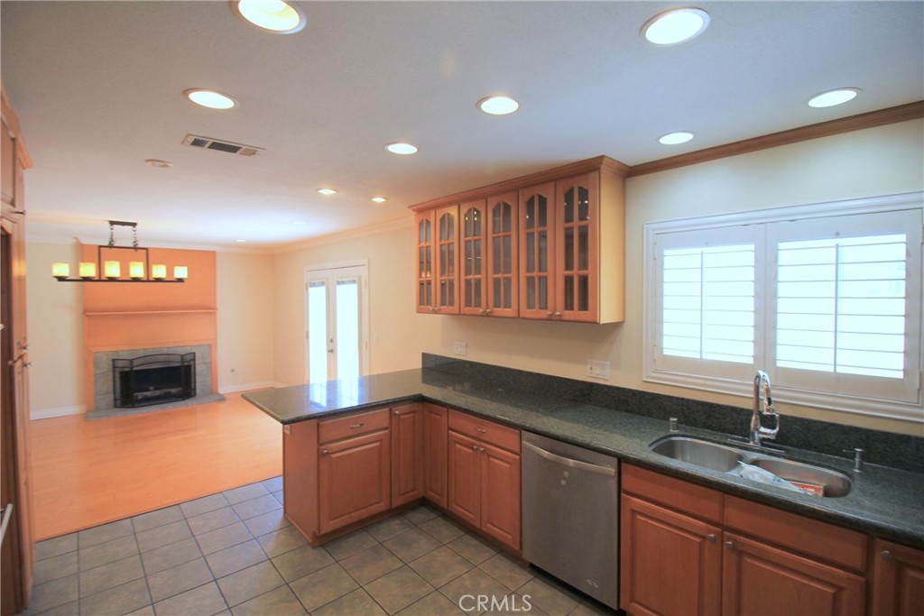 23951 Decorah Road Property Photo 8