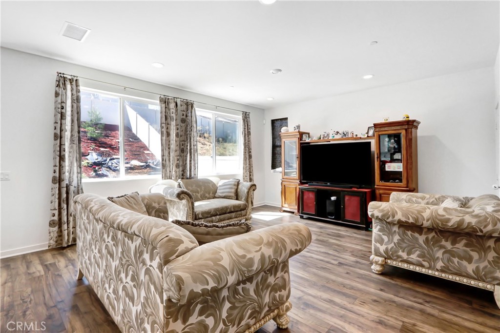 36971 Frantoio Property Photo 3