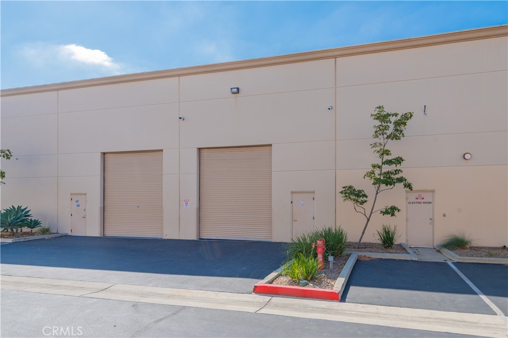 201 N Corona Avenue Suite 103 Property Photo 4