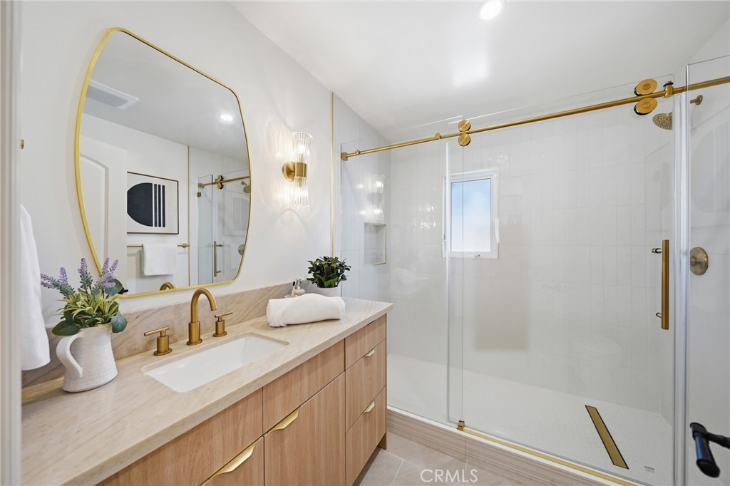 5398 Park Avenue Property Photo 28