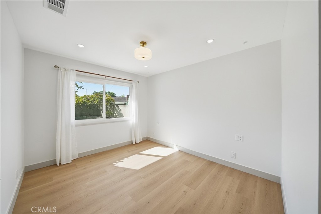5398 Park Avenue Property Photo 31