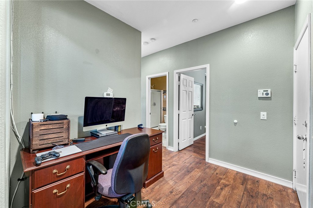 15356 Thistle Street Property Photo 8