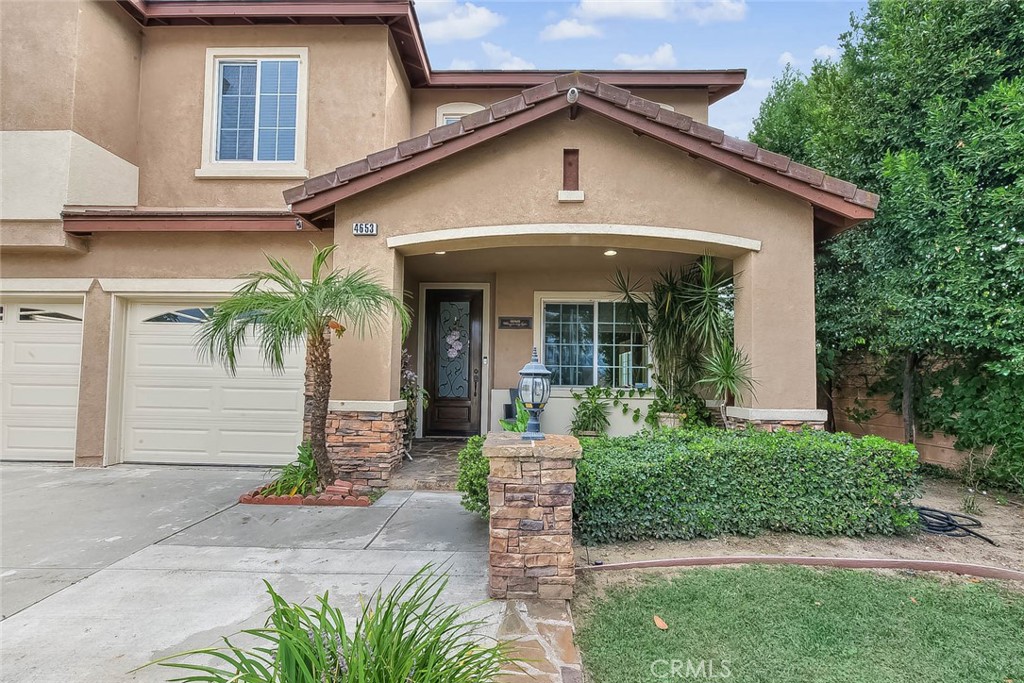 4653 Lombardy Court Property Photo 4