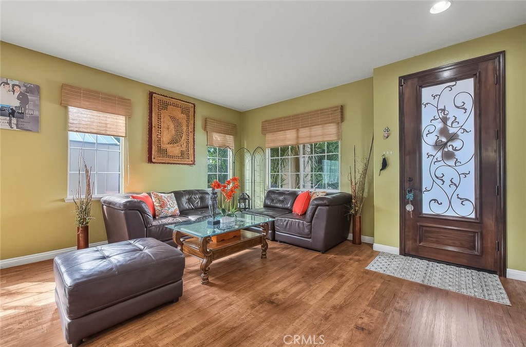 4653 Lombardy Court Property Photo 7