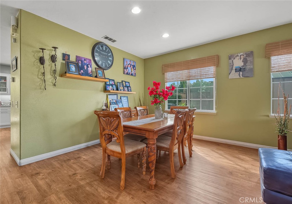 4653 Lombardy Court Property Photo 10