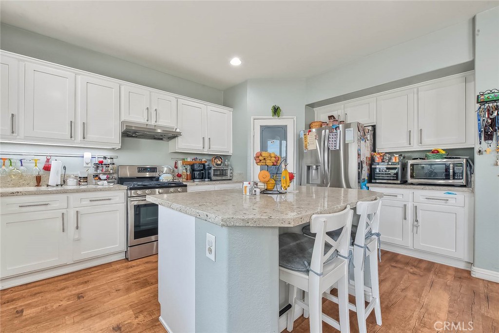 4653 Lombardy Court Property Photo 14
