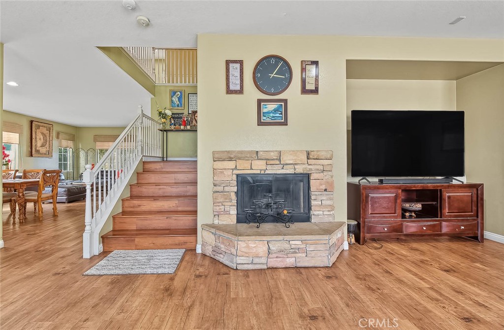 4653 Lombardy Court Property Photo 16