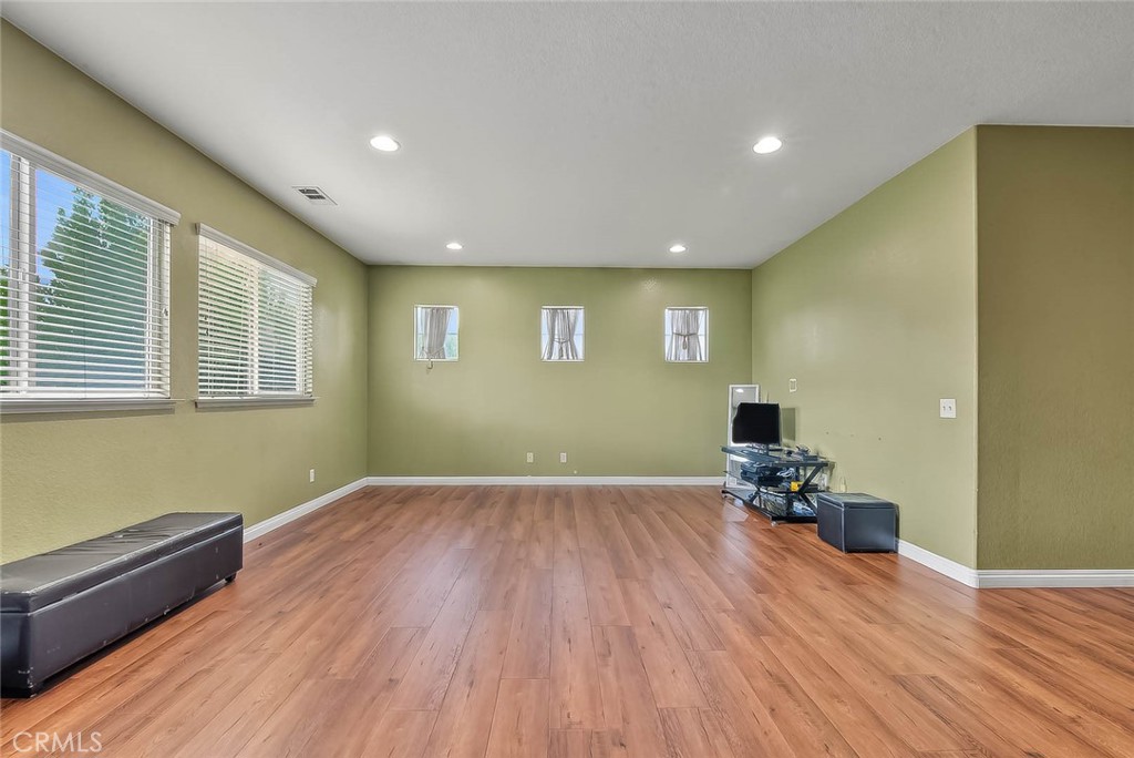 4653 Lombardy Court Property Photo 26