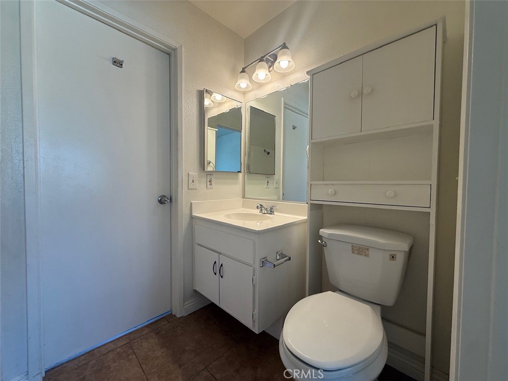 1103 W Francis Street Property Photo 12