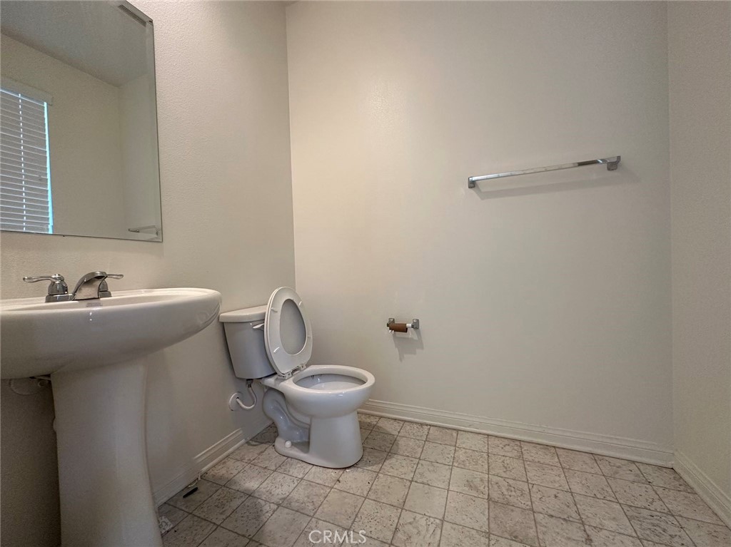 6043 Snapdragon Property Photo 9