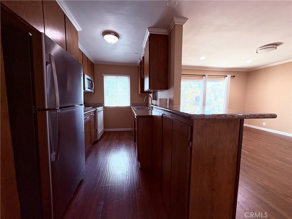400 N Acacia B35 Property Photo 16