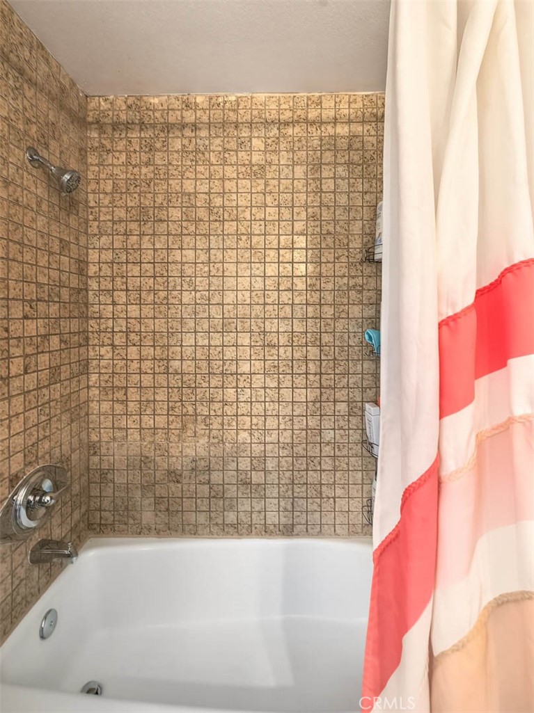 9512 Sunflower Property Photo 32