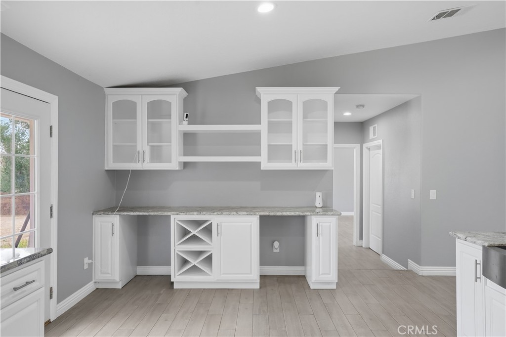 18060 Walnut Street Property Photo 10