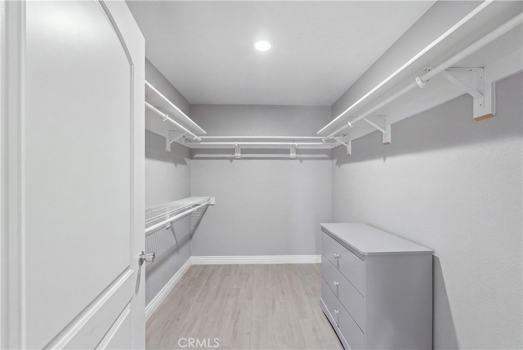 18060 Walnut Street Property Photo 16